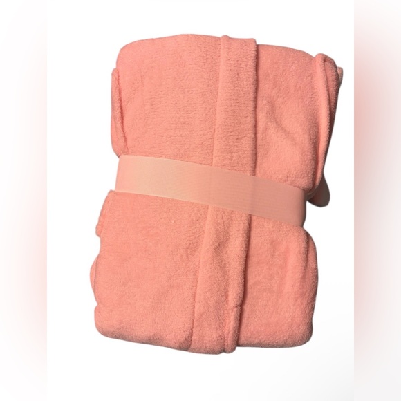 Just Be Pink Robe and Spa Bundle - Picture 12 of 12